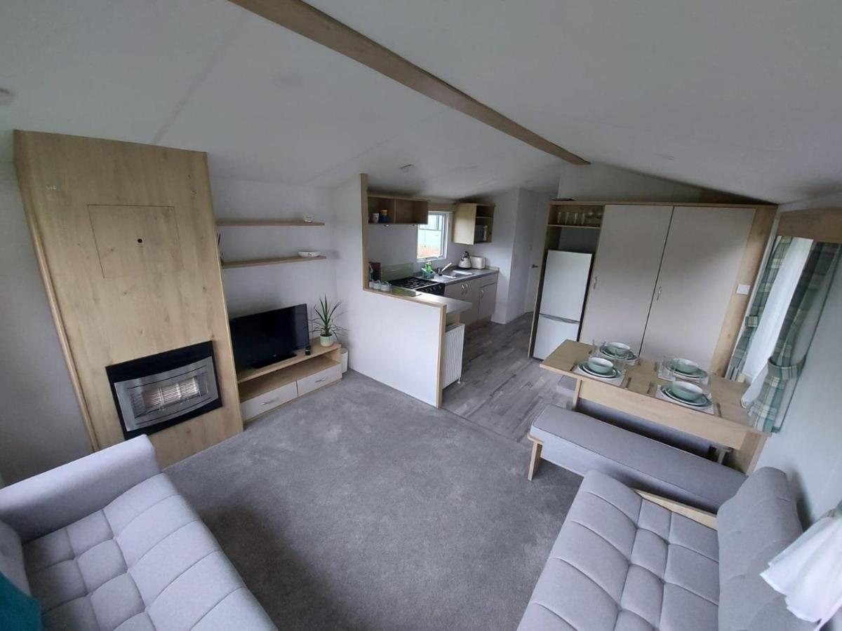 Woofles Luxury Caravan At Knaresborough Lido Exteriör bild